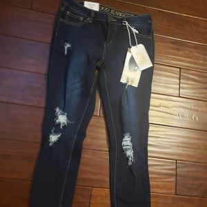 NWT Women Dark Wash Ankle Length Gogo Jeans